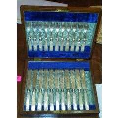 FRUIT KNIVES AND FORKS BY HENRY GREAVES SILVER&MOTHER OF PEARL